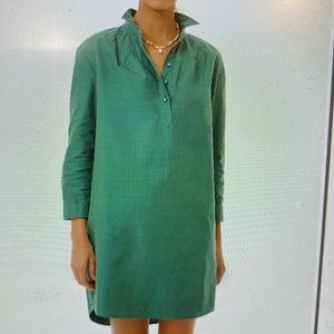 Pomander Place.  Comfortable.  Easy to dress up or down.  Size XL.